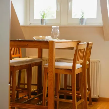 شقة Grosse Ferienwohnung In Einer Historischen Kapitansvilla Mitten In Der Stadt *